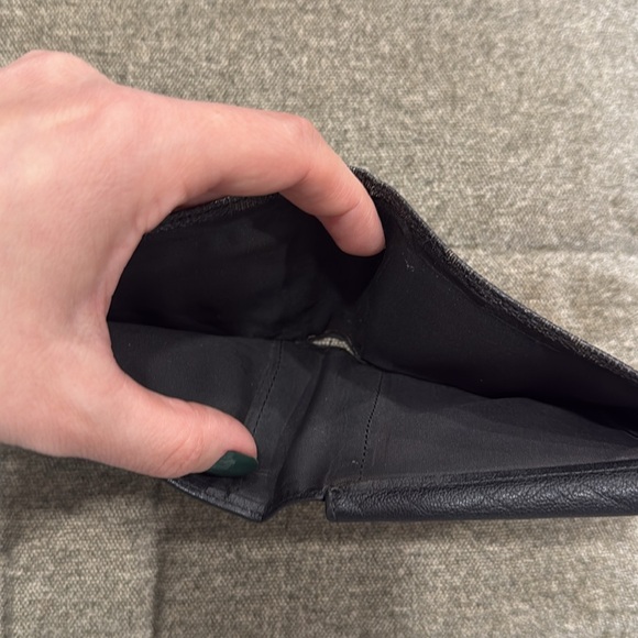 St DuPont men’s wallet - Picture 7 of 8